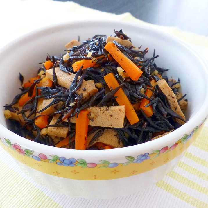 ひじきと高野豆腐の煮物 レシピ 作り方 By うみ 楽天レシピ ひじきと高野豆腐の煮物 レシピ 作り方 By うみ 楽天レシピ